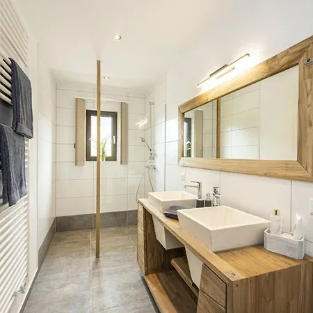 Aaf - Comfort Bergzeit Feriehus *